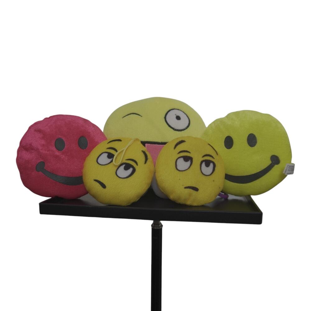 Lot of 5 Emoji Smiley Face Plush Toys McDonald’s Toy Factory Mixed Sizes - Picture 3 of 13
